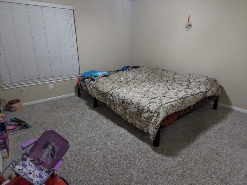 3 beds 2 baths Apartment