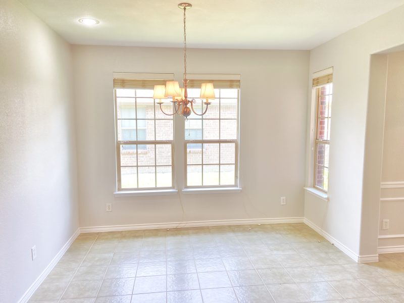 Beautiful Immediate Move In single family 3Bed2Bath house located at the esteemed Saddle Club at McKinney Ranch