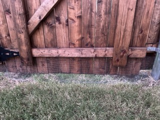 Carlos Handyman Chicken Fence