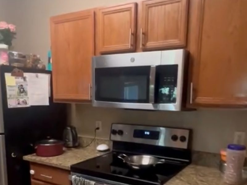 2B2B : Looking for rent from 1st Nov - 31st Jan