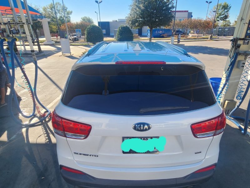 2018 Kia Sorento LX sports