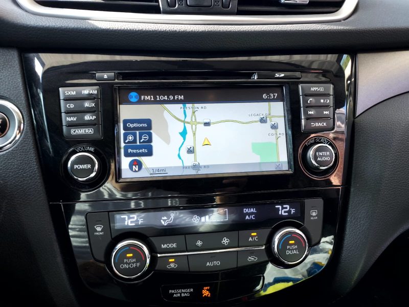 2015 Nissan rogue Sv 80k miles